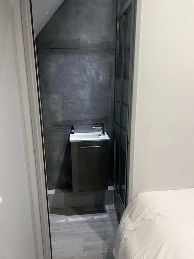Ferienwohnung Sous Les Toits De Paris Trocadero Exterior foto